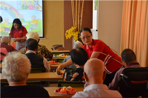 走进福利院，情暖老人心——新利体育供应链公益行