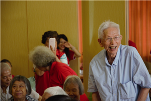 走进福利院，情暖老人心——新利体育供应链公益行